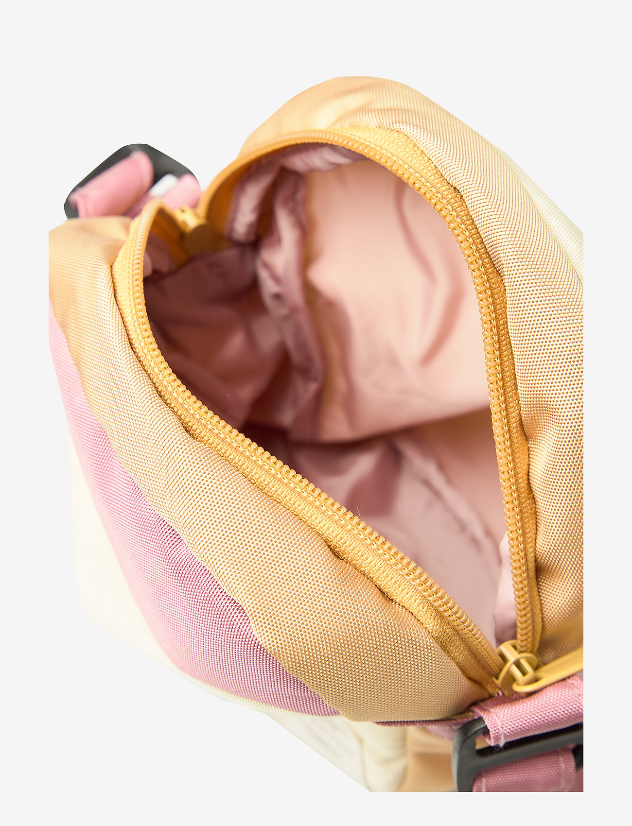 Soft Gallery - Sling Bag - windy block ss20 - 3