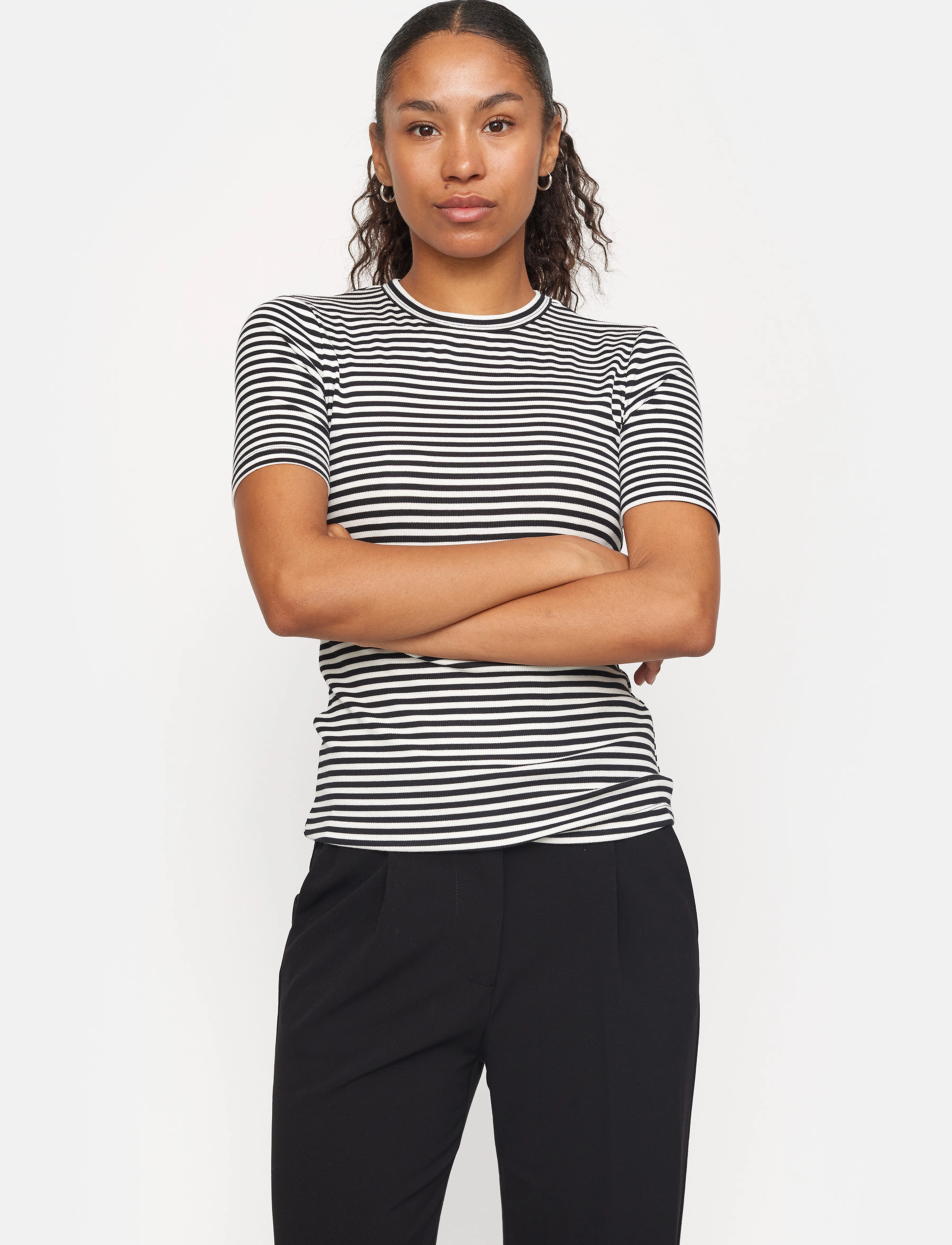 Soft Rebels Srfenja Stripe Ss Top, Kvinder, Stribet Kortærmet Top, Sort, Str: S