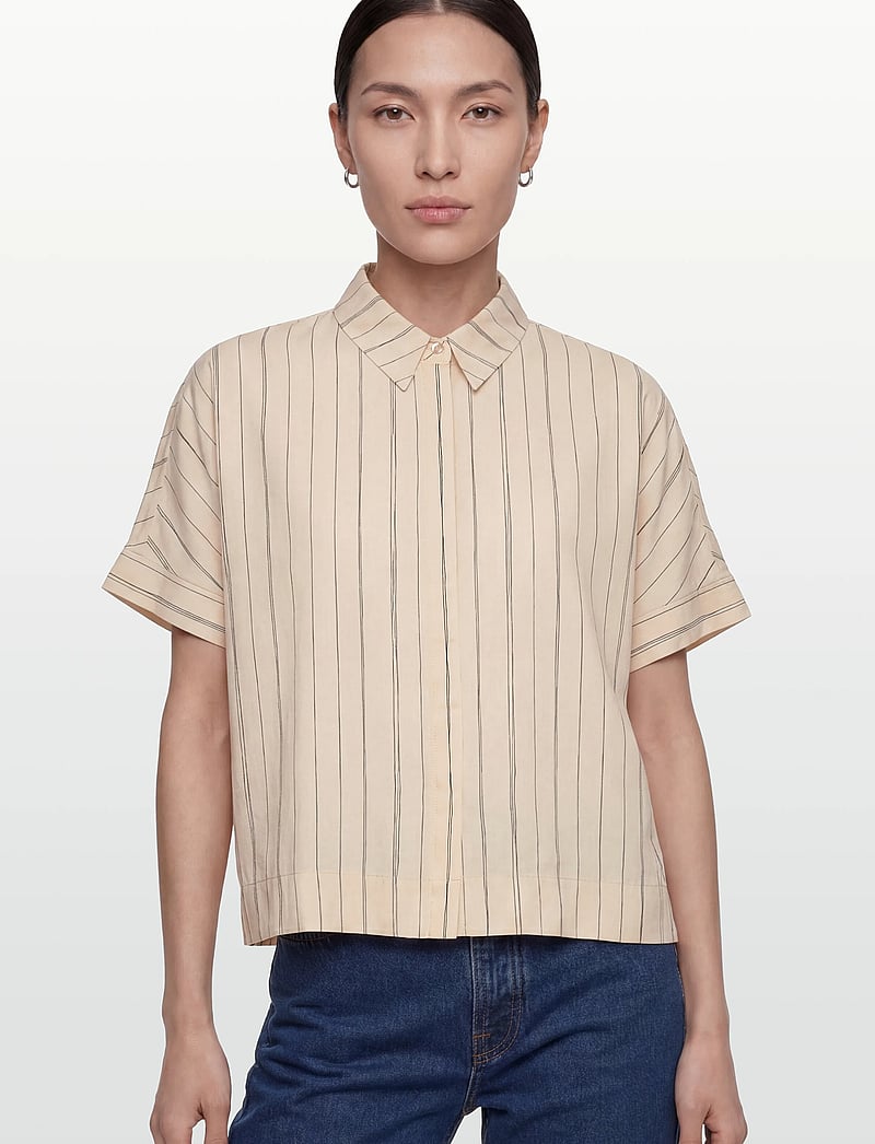 Soft Rebels - SRMargot Freedom Striped SS Shirt - kurzärmlige hemden - hand drawn stripe smoke gray - 3