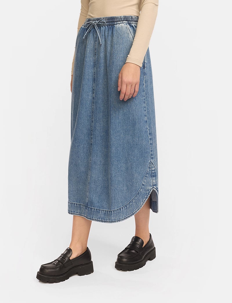 Soft Rebels - SRKeira Skirt - jeansröcke - dark blue denim - 0