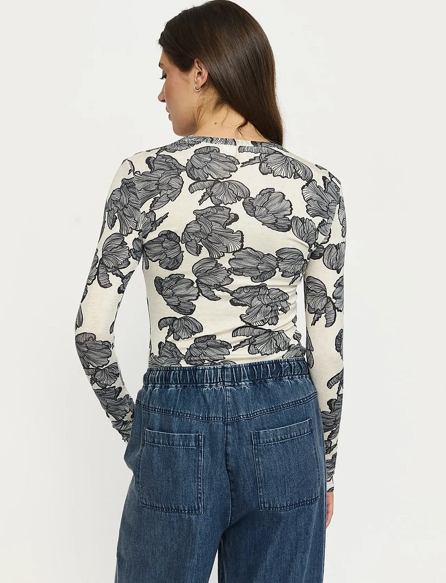 Soft Rebels - SRRoman O-neck Printed - flower frill arctic wolf - 3
