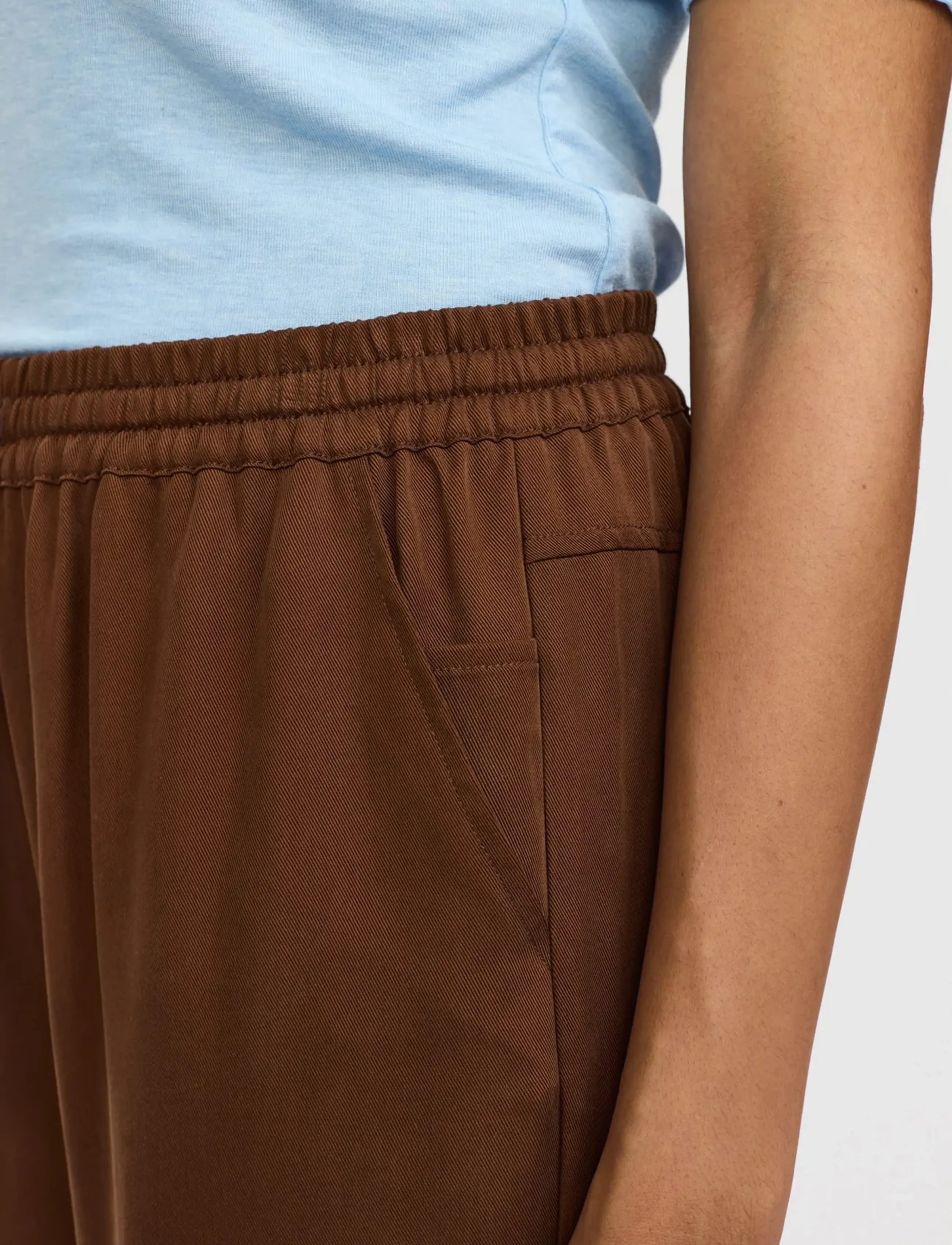 Sruma Pant 3