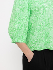 Soft Rebels - SRBriella Elma Shirt - blouses met lange mouwen - graphic animal spring bouquet print - 5