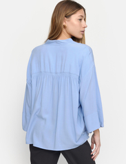 Soft Rebels - SRPansy Wide Shirt - long-sleeved blouses - hydrangea - 3