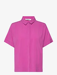Soft Rebels - SRFreedom SS Shirt - kurzärmlige hemden - purple orchid - 0