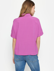 Soft Rebels - SRFreedom SS Shirt - kortärmade skjortor - purple orchid - 3