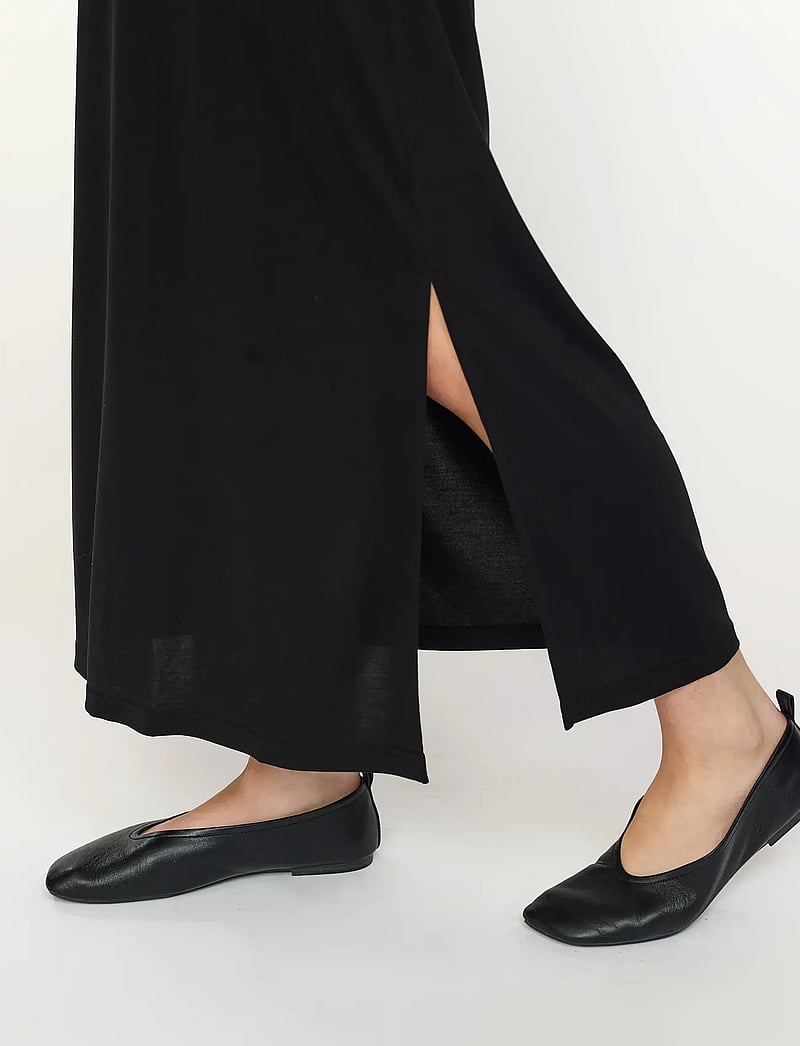 Soft Rebels - SRElla Midi Skirt - midiseelikud - black - 3