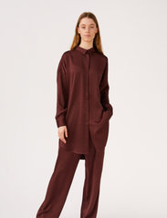 Soft Rebels - SRHarlow LS Long Shirt - long-sleeved shirts - decadent chocolate - 2