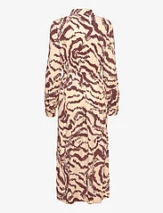 Soft Rebels - SRAmora Midi Dress - shirt dresses - graphic waves decadent chocolate - 1