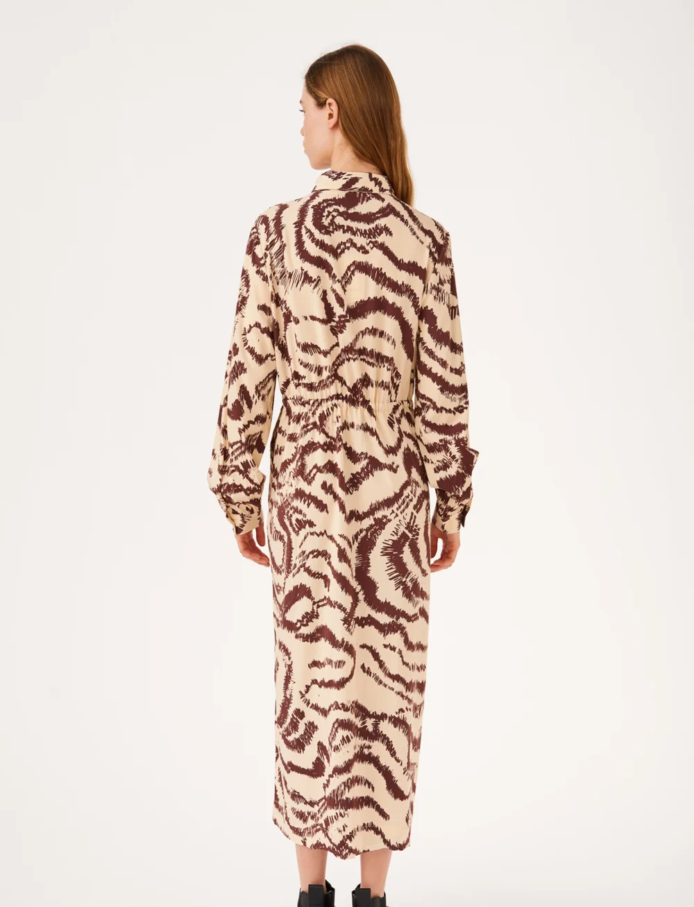 Soft Rebels - SRAmora Midi Dress - hemdkleider - graphic waves decadent chocolate - 3