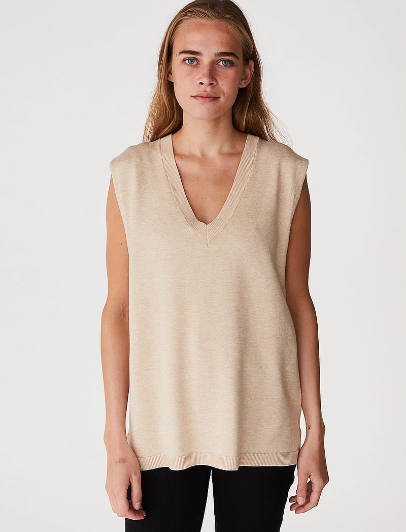 Soft Rebels - SRMarla V-neck Loose Fit Knit Vest - stickade västar - whitecap gray - 0