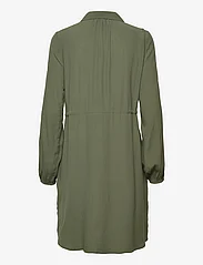 Soft Rebels - SRAnna Dress - marškinių tipo suknelės - ?975 climbing ivy - 1
