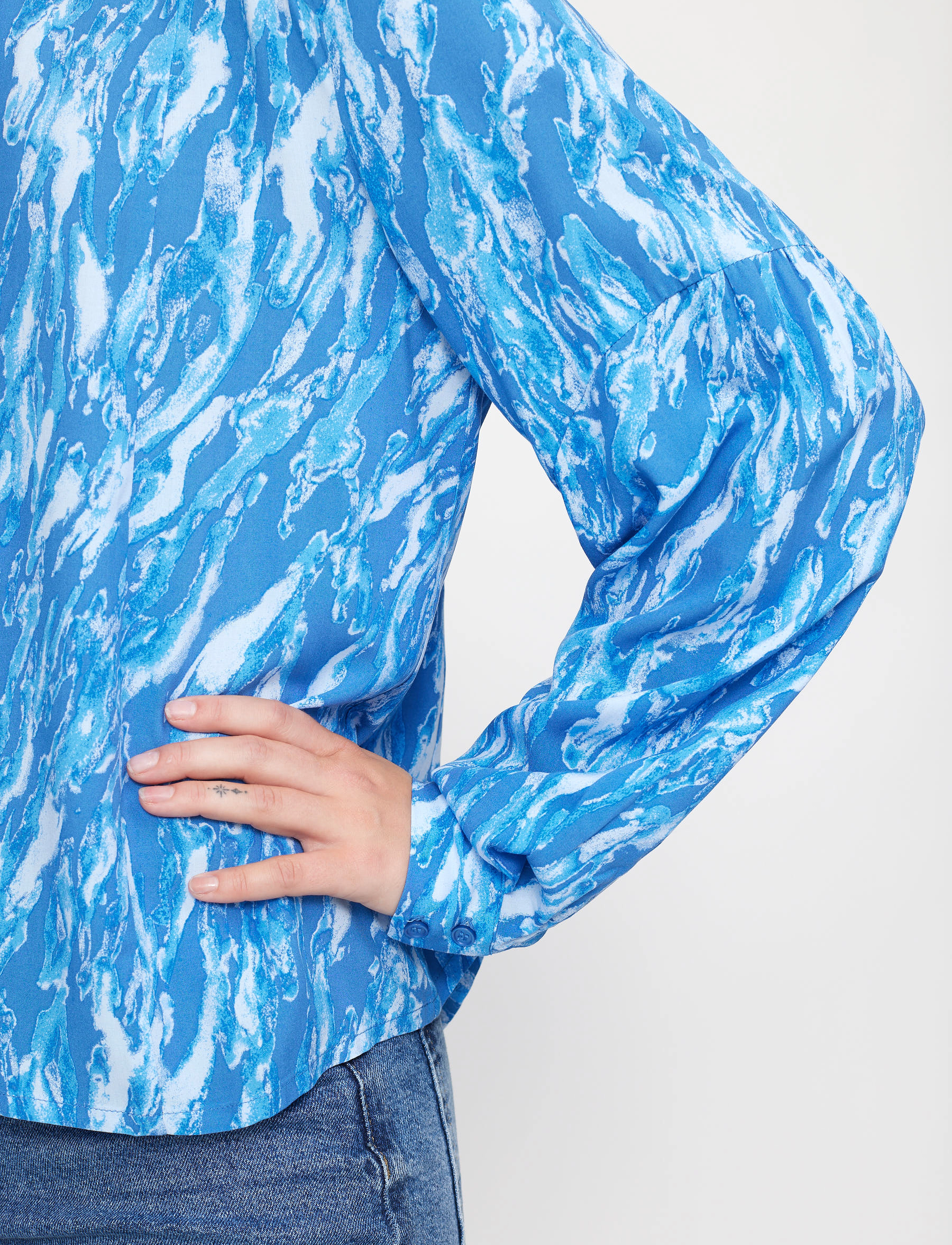 Soft Rebels - SRMikala Shirt - langærmede bluser - fuzzy lines delft - 3