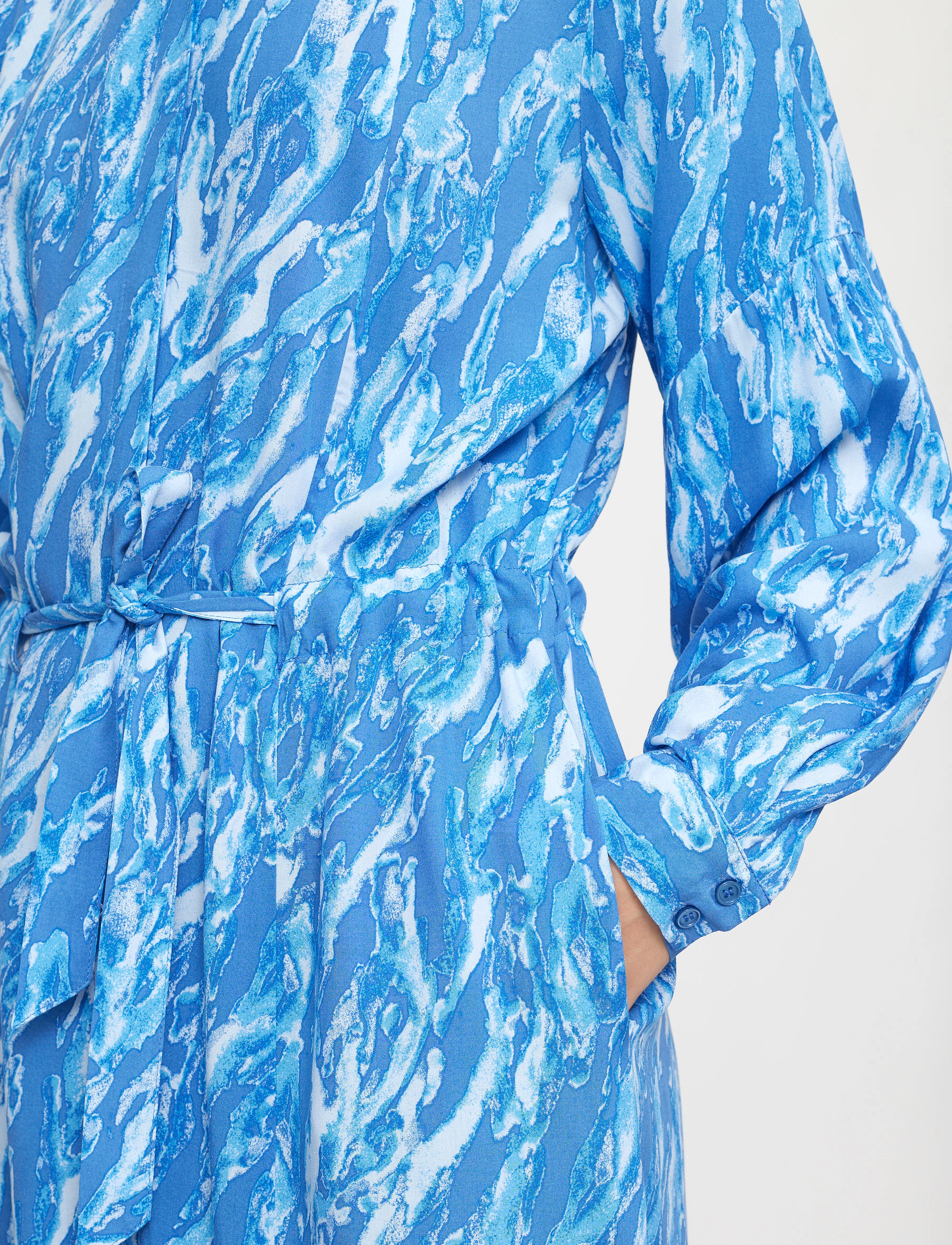 Soft Rebels - SRMikala Midi Dress - shirt dresses - fuzzy lines delft - 3