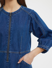 Soft Rebels - SRMariana Midi Dress - jeansklänningar - dark blue denim - 3