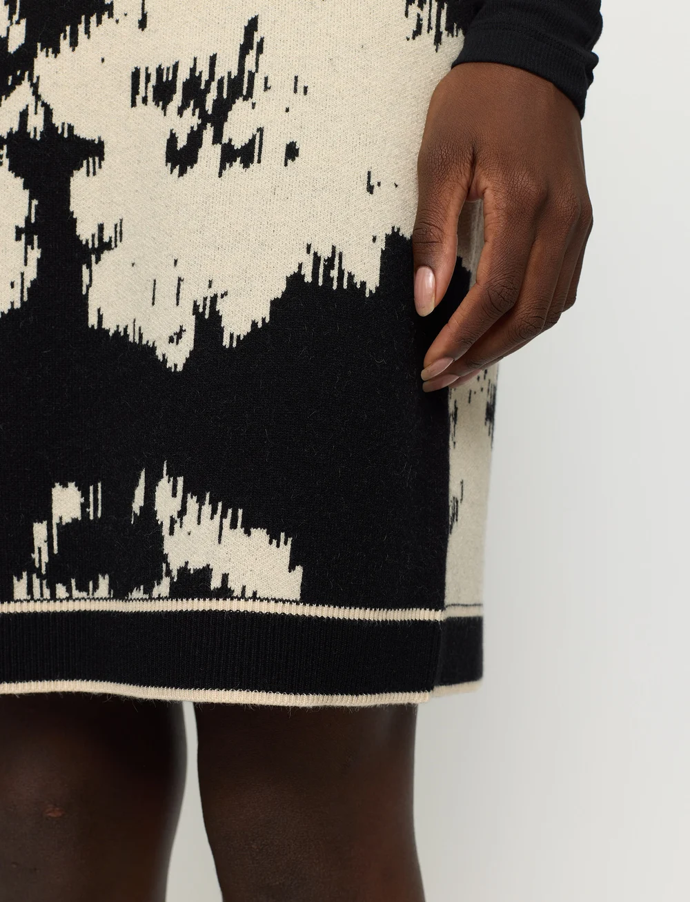 Soft Rebels - SRRogue Pattern Skirt Knit - kootud seelikud - jacquard pattern arctic wolf - 4