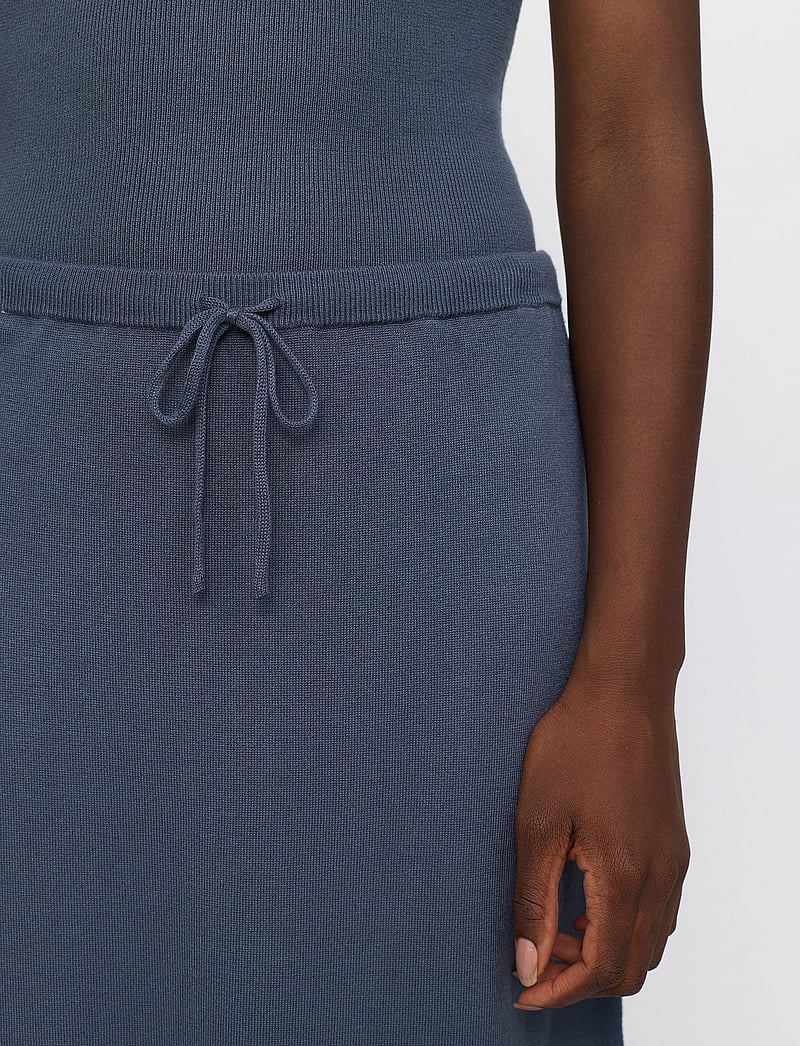 Soft Rebels - SREpira Midi Skirt Knit - strikkede nederdele - ombre blue - 5