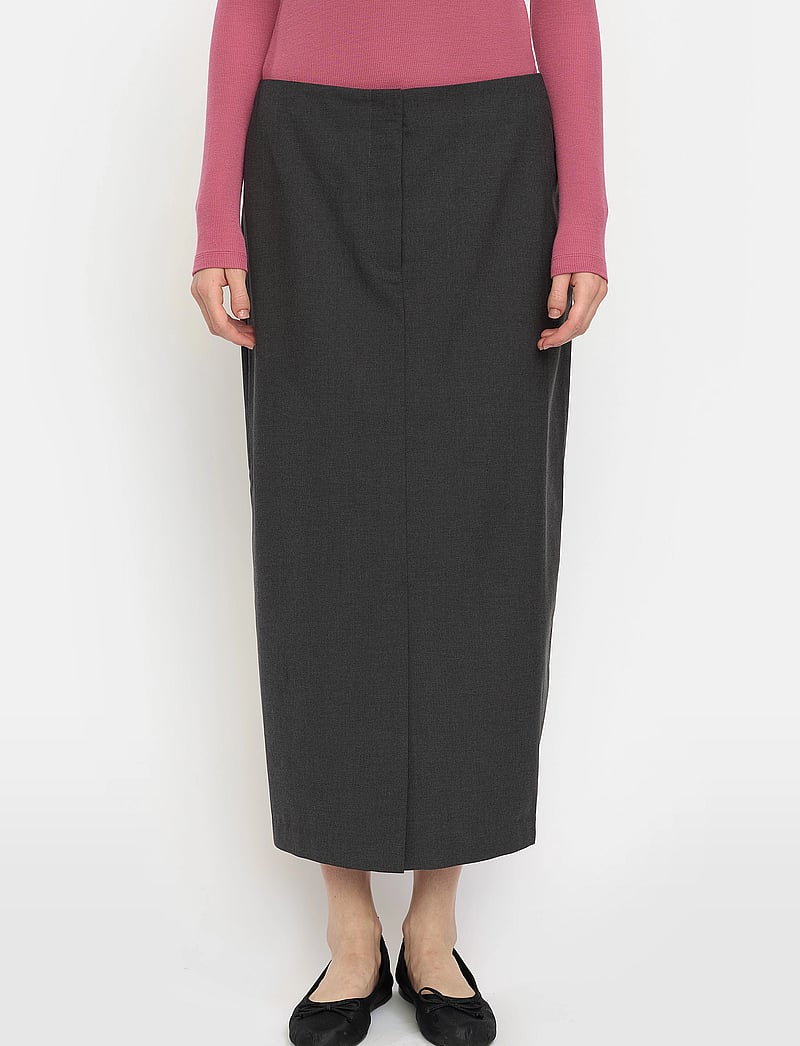 Soft Rebels - SRLori Midi Skirt - GRS - midi nederdele - dark grey melange - 0