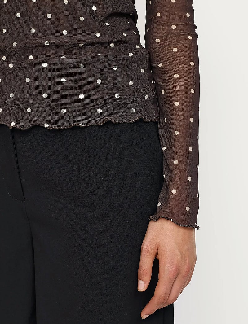 Soft Rebels - SRRoselyn O-neck Top - coffee bean dot - 4