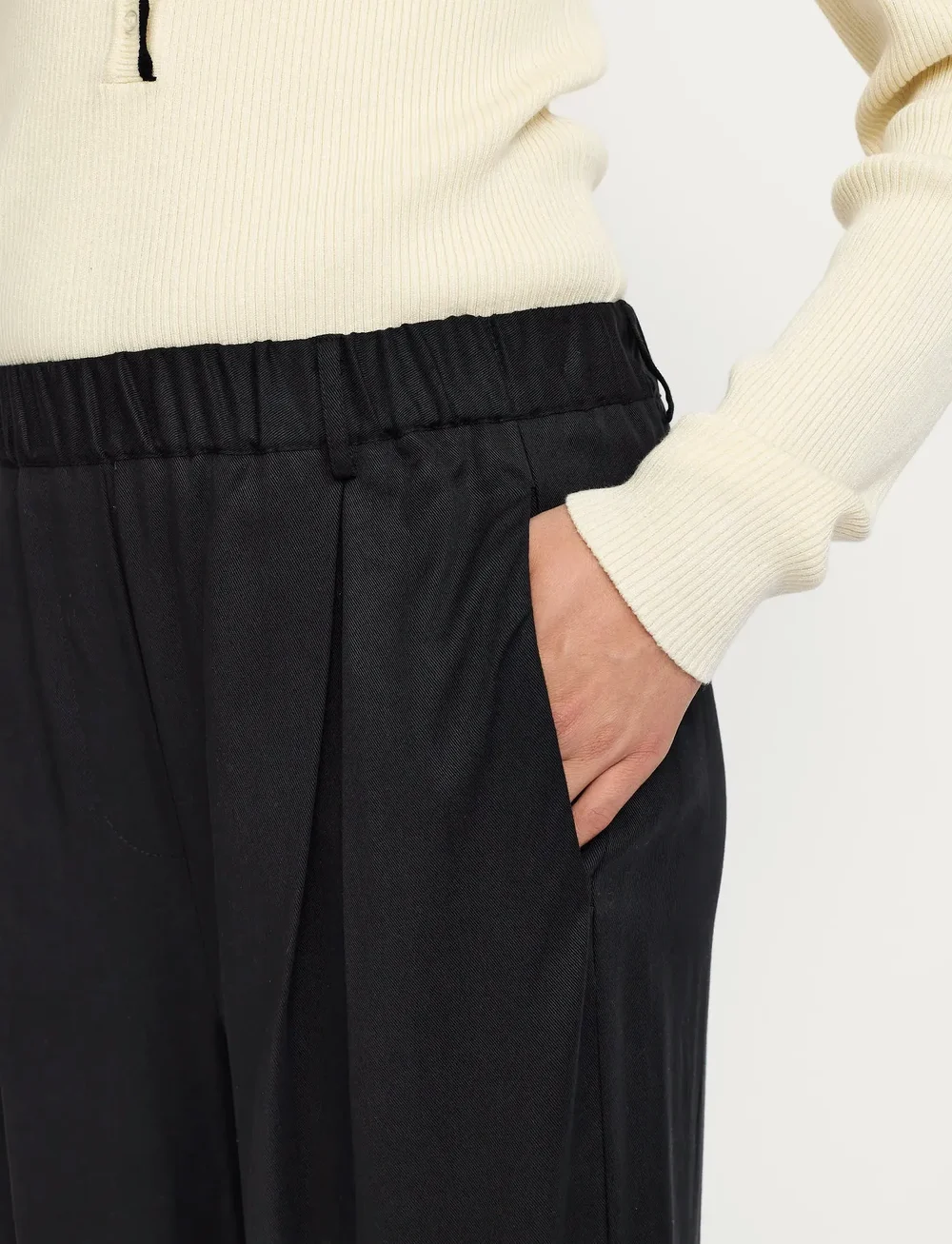 Soft Rebels - SRStormy Midwaist Wide Pant - hosen mit weitem bein - black - 4