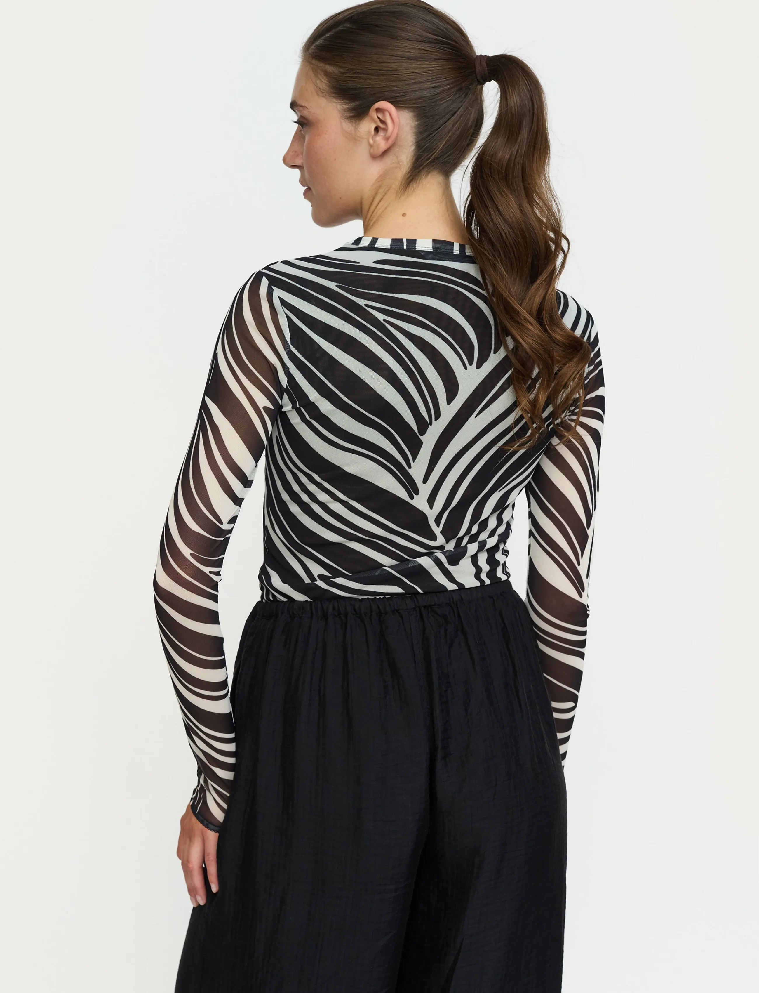 Soft Rebels - SRMaryam LS Top - langärmlige tops - zebra print - 3