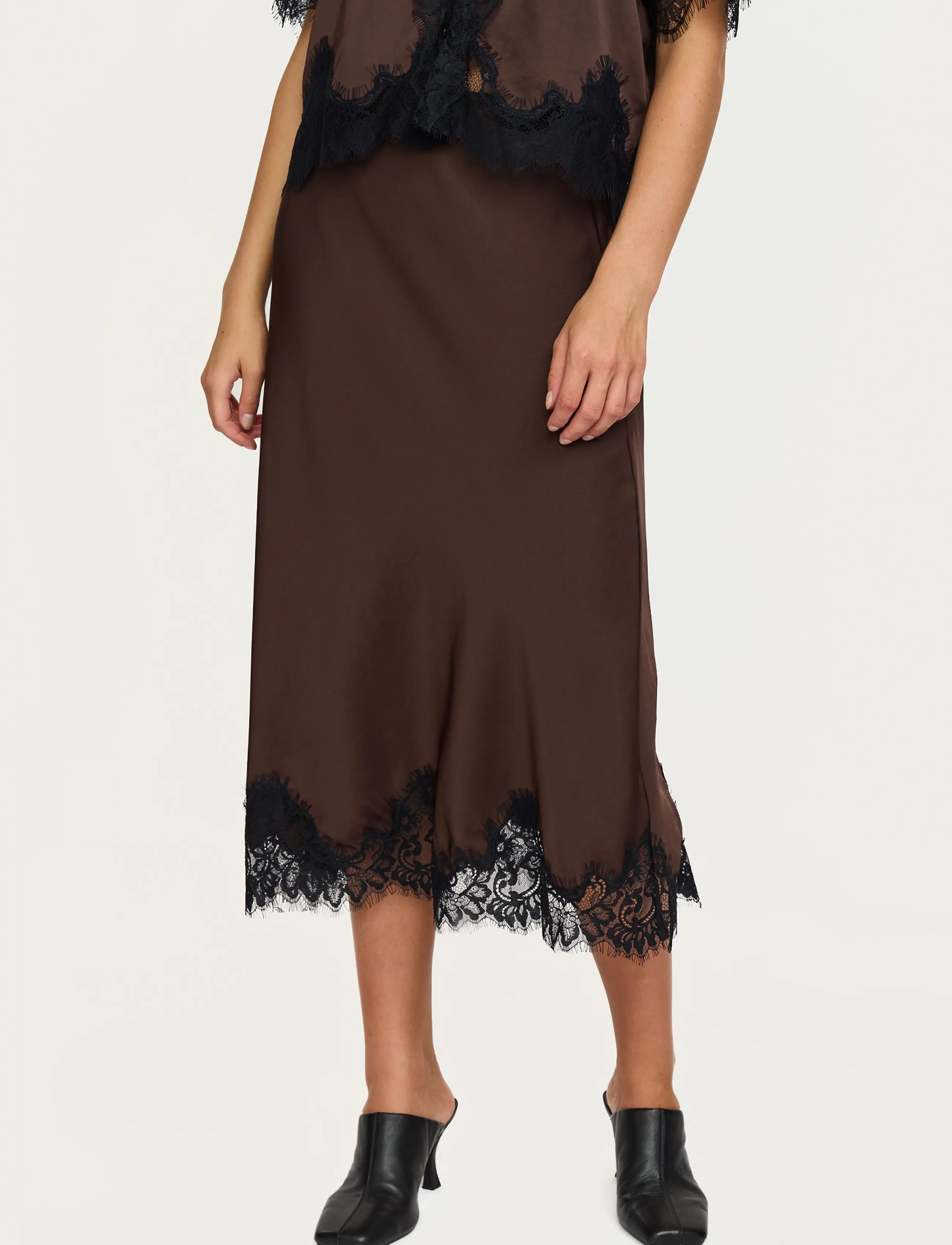 Soft Rebels SRJournee Midi Skirt - Midi skirts - DEMITASSE / brown