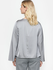 Soft Rebels - SRAbia Blouse - long-sleeved blouses - sharkskin - 4