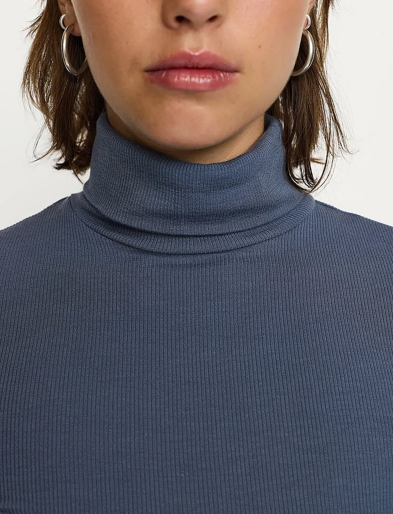 Soft Rebels - SRFenja Rollneck Top - langærmede toppe - grisaille - 4