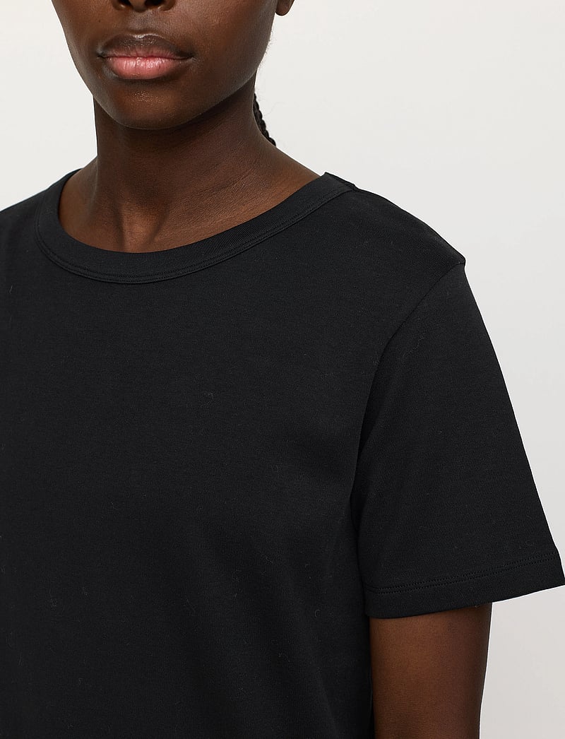 Soft Rebels - SRHella T-shirt GOTS - t-shirts - black - 4