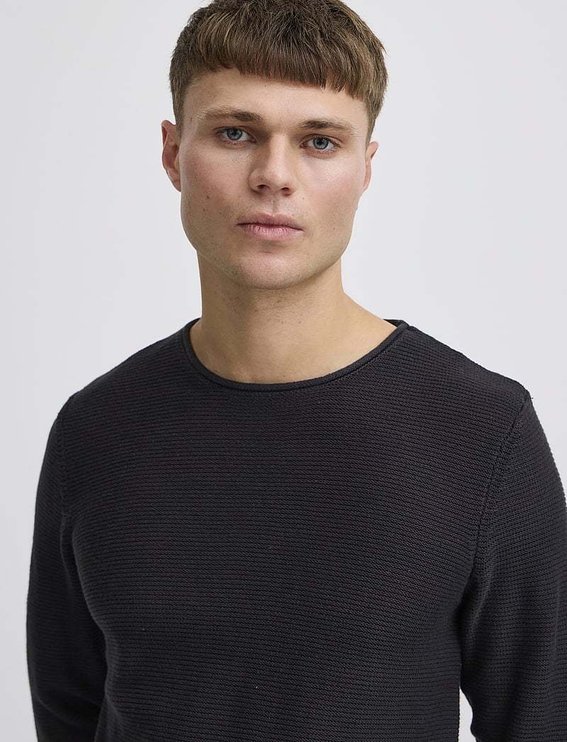 Solid - SDJARAH - rundhalsad - true black - 5