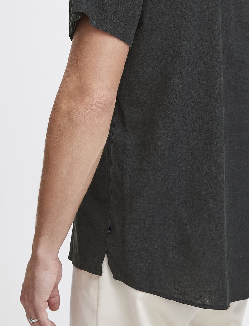 Solid - SDALLAN CUBA - leinenhemden - true black - 5