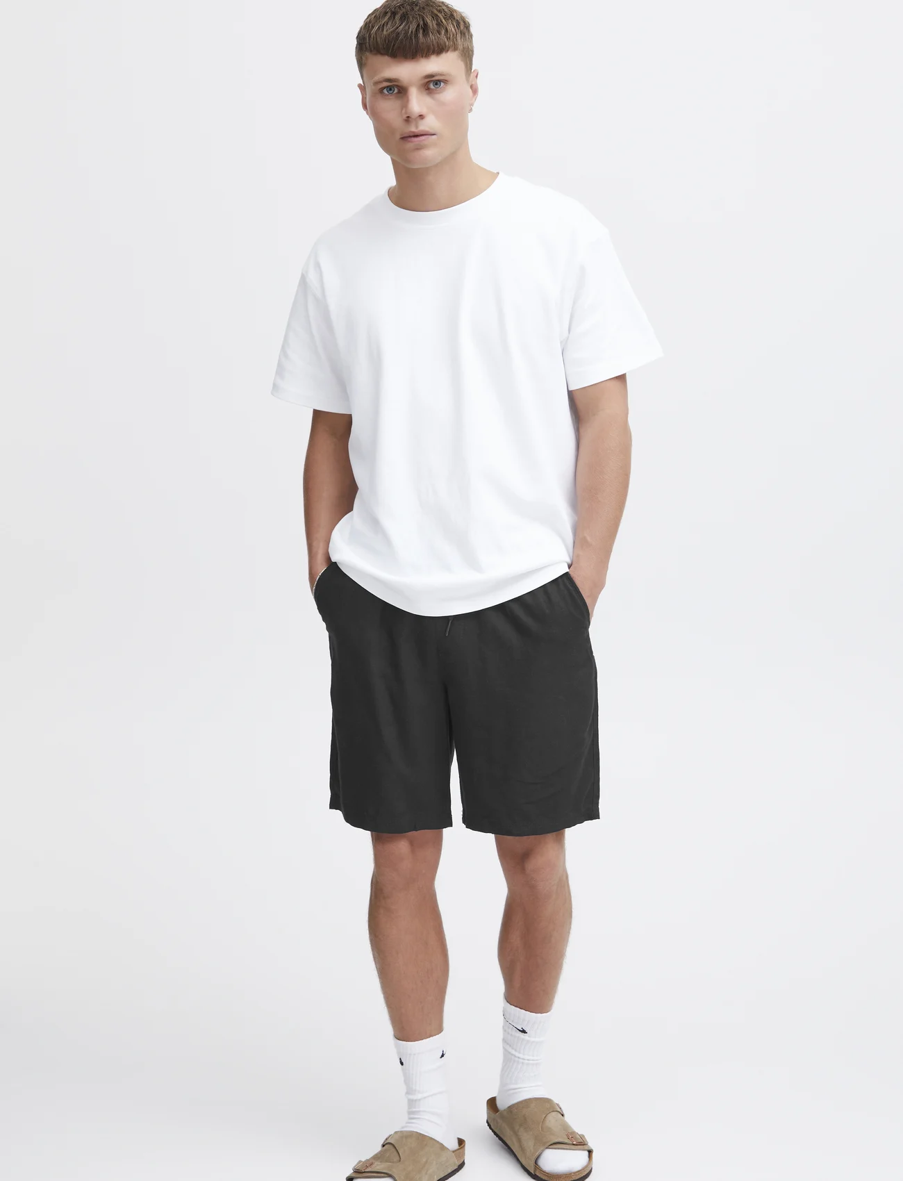 Solid - SDAurelius Elasticated - linen shorts - true black - 0