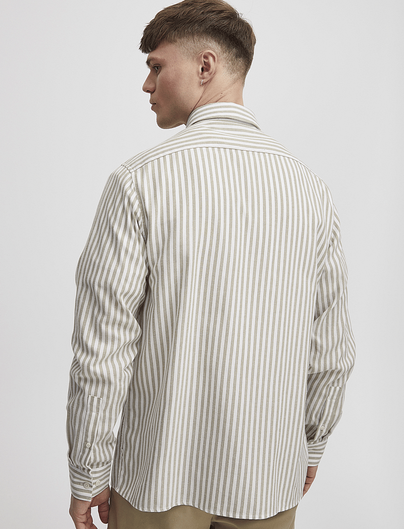 Solid - SDGAMAL - triibulised särgid - tree house - 4