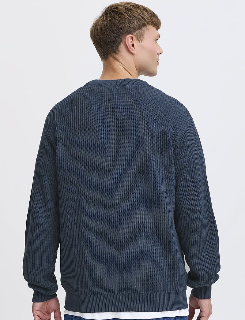 Solid - SDGIA - rundhals - big dipper - 4