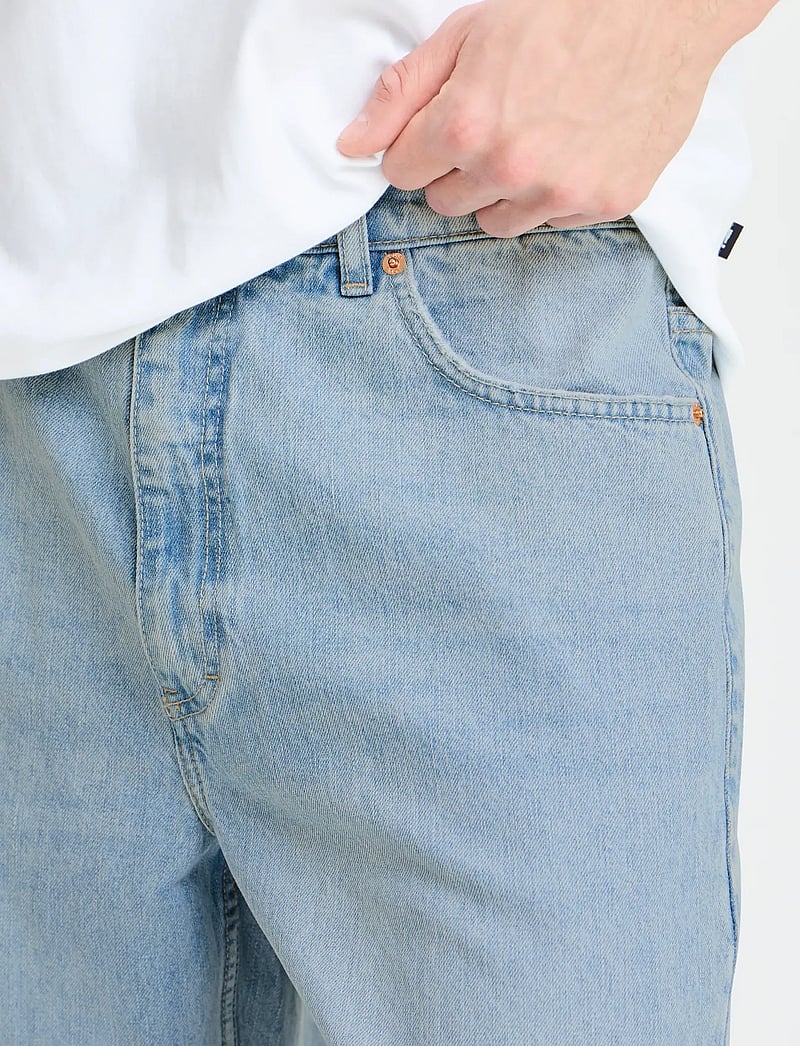 Solid - SDTOMMY WideLeg Shorts - regular jeans - light blue denim - 5