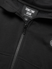 Sometime Soon - stsEVIE ZIP HOODIE - medvilniniai megztiniai ir džemperiai su gobtuvu - black - 4