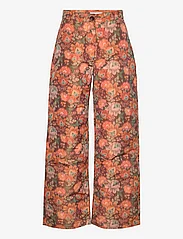 Soulland - Inna pants - leveälahkeiset housut - orange - 0