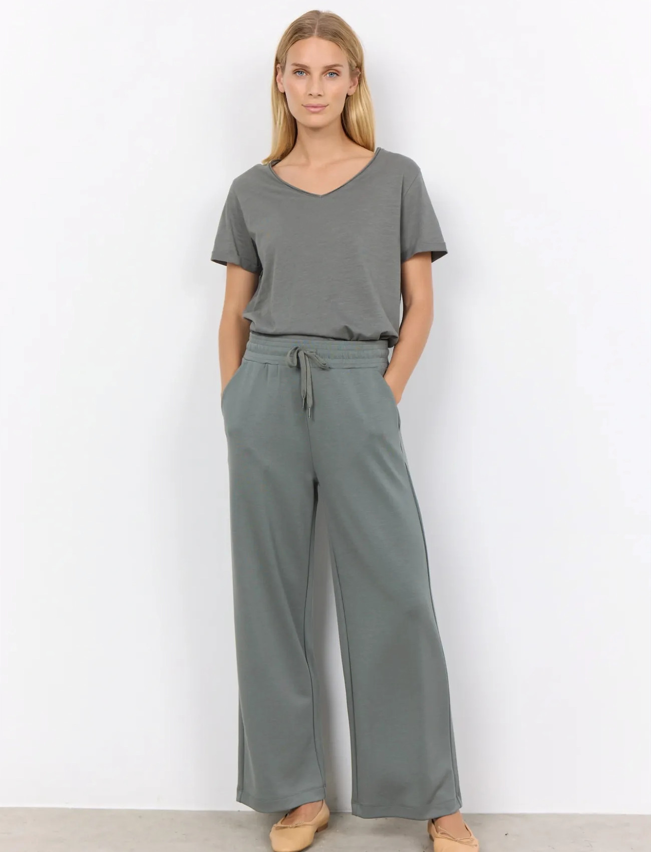 Khaki green