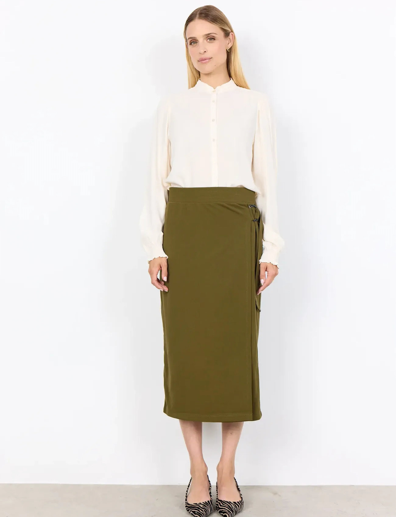 Khaki green