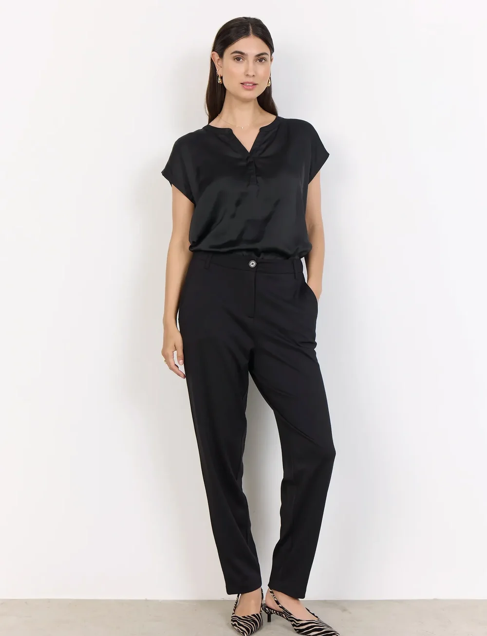 Soyaconcept - SC-THILDE - kortärmade blusar - black - 4