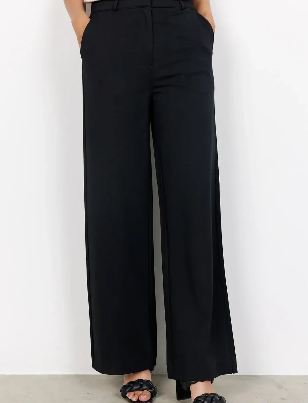 Soyaconcept - SC-DANIELA - bukser med brede ben - black - 4