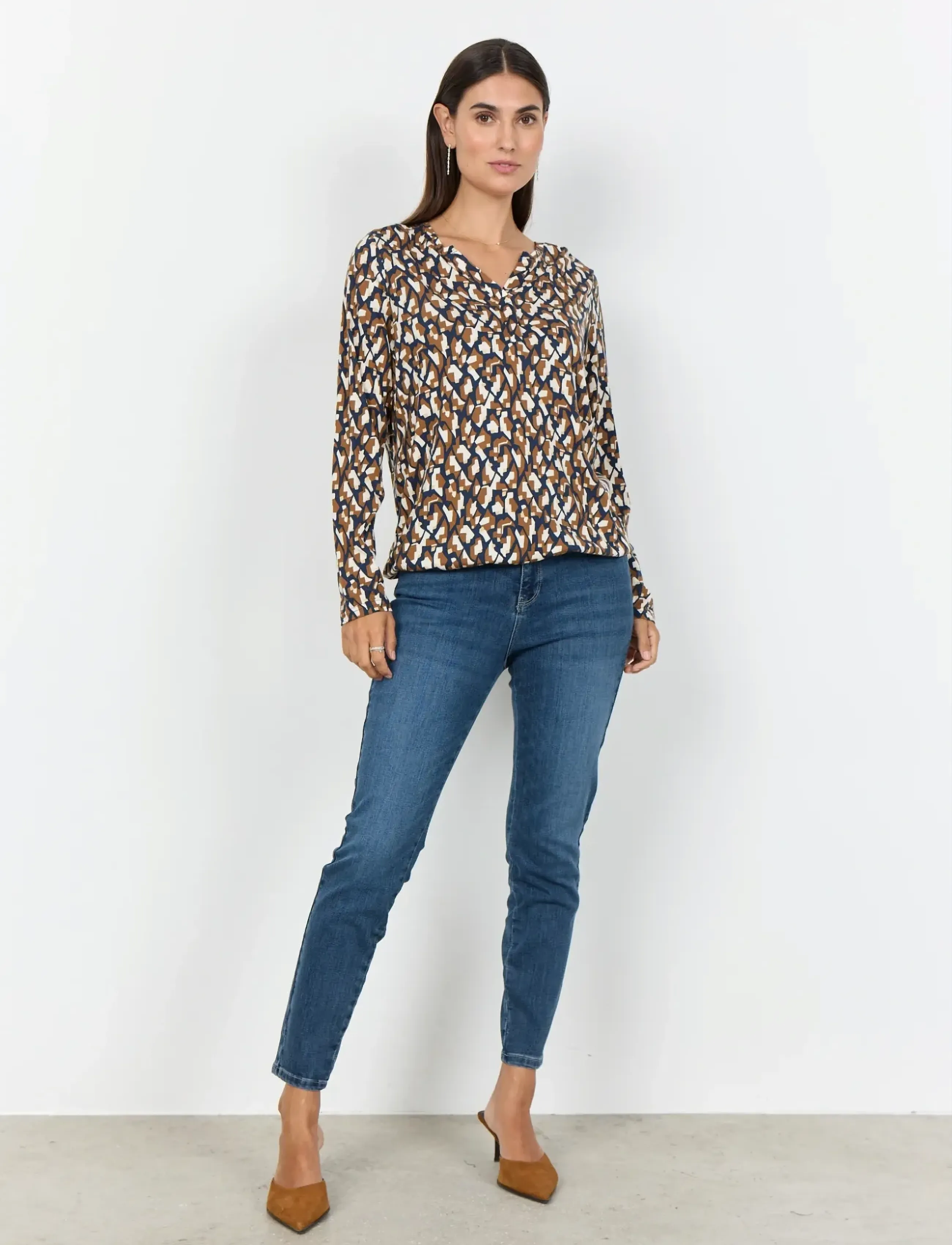 Soyaconcept - SC-FELICITY AOP - long sleeved blouses - 6905c navy blazer combi - 4