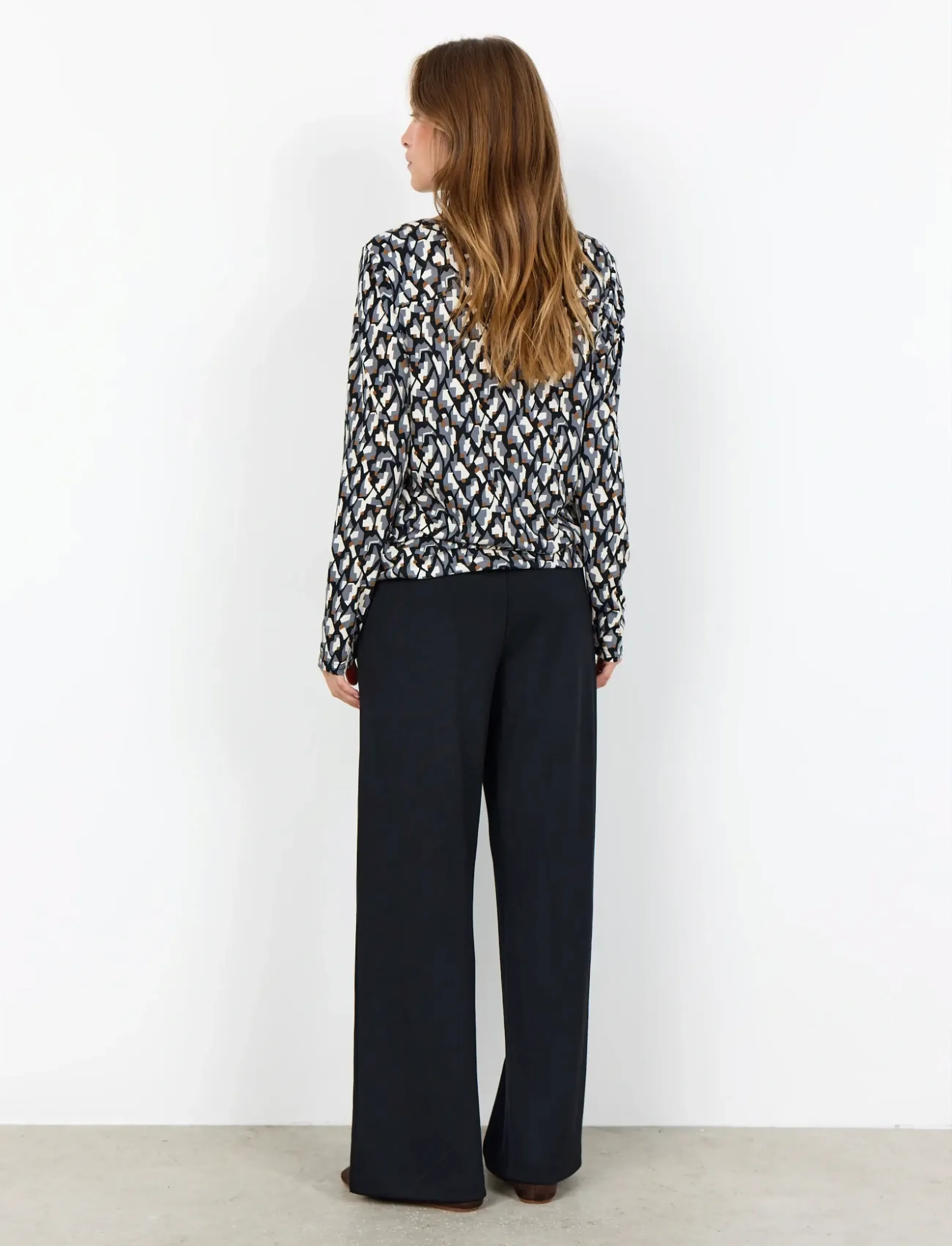 Soyaconcept - SC-FELICITY AOP - pikkade varrukatega pluusid - 9999 black combi - 3