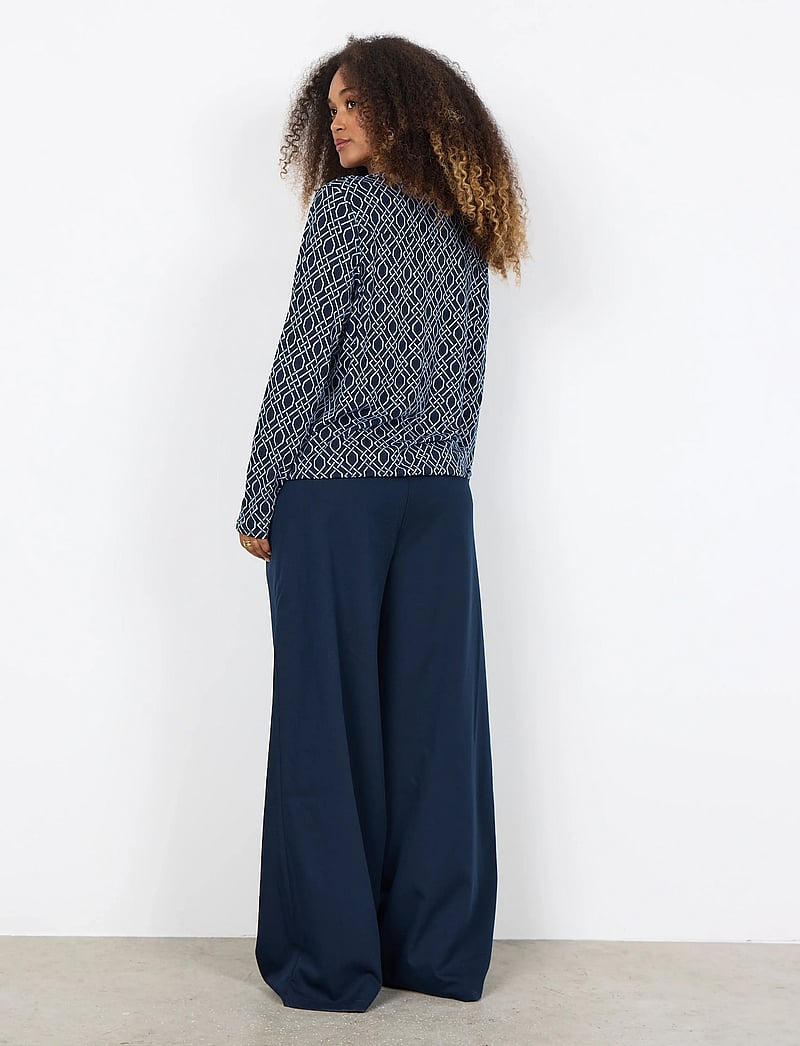 Soyaconcept - SC-FELICITY AOP - langärmlige blusen - 6910 navy combi - 4