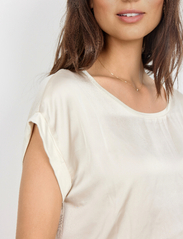 Soyaconcept - SC-THILDE - short-sleeved blouses - cream - 5