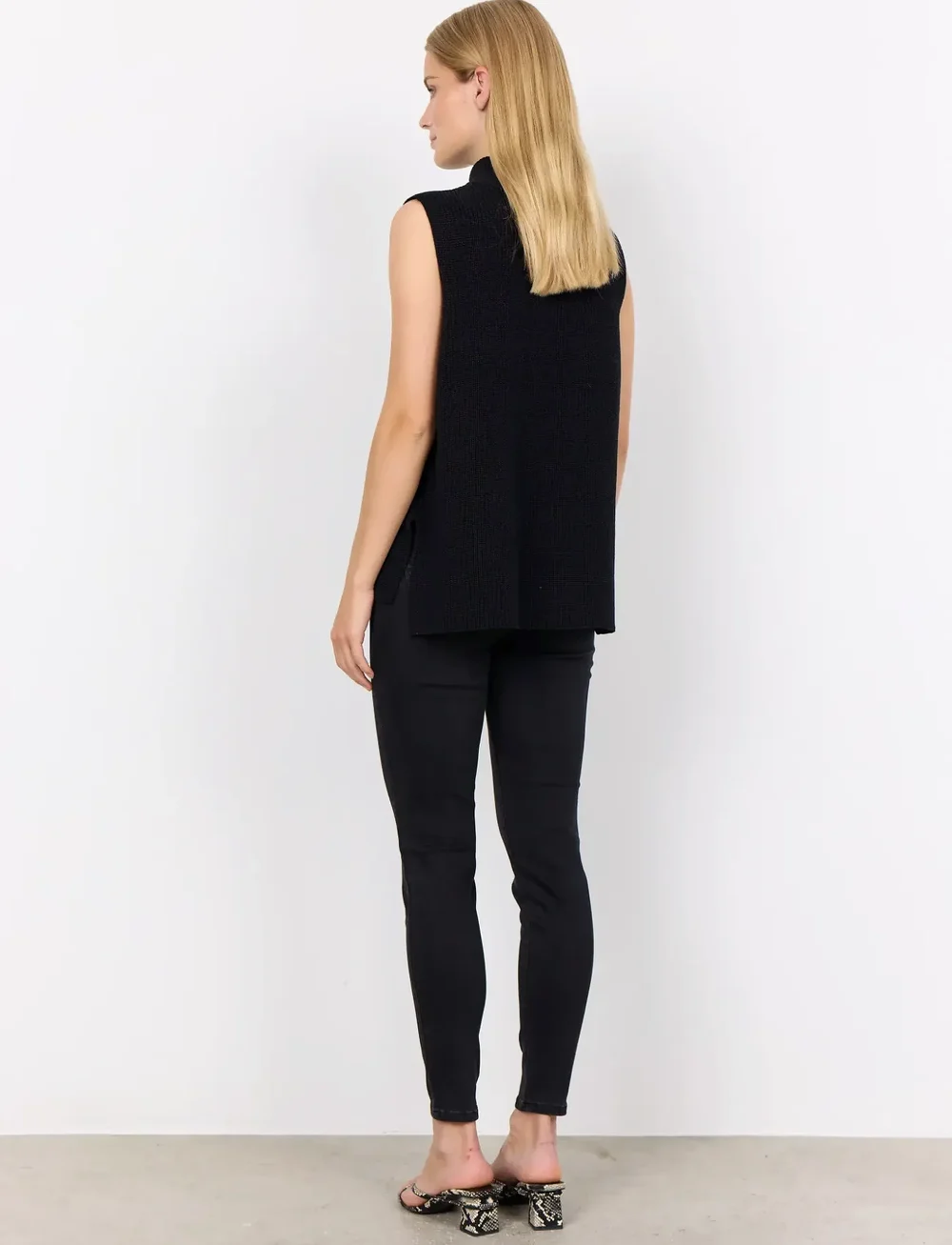 Soyaconcept - SC-JULIA - strikveste - black - 3