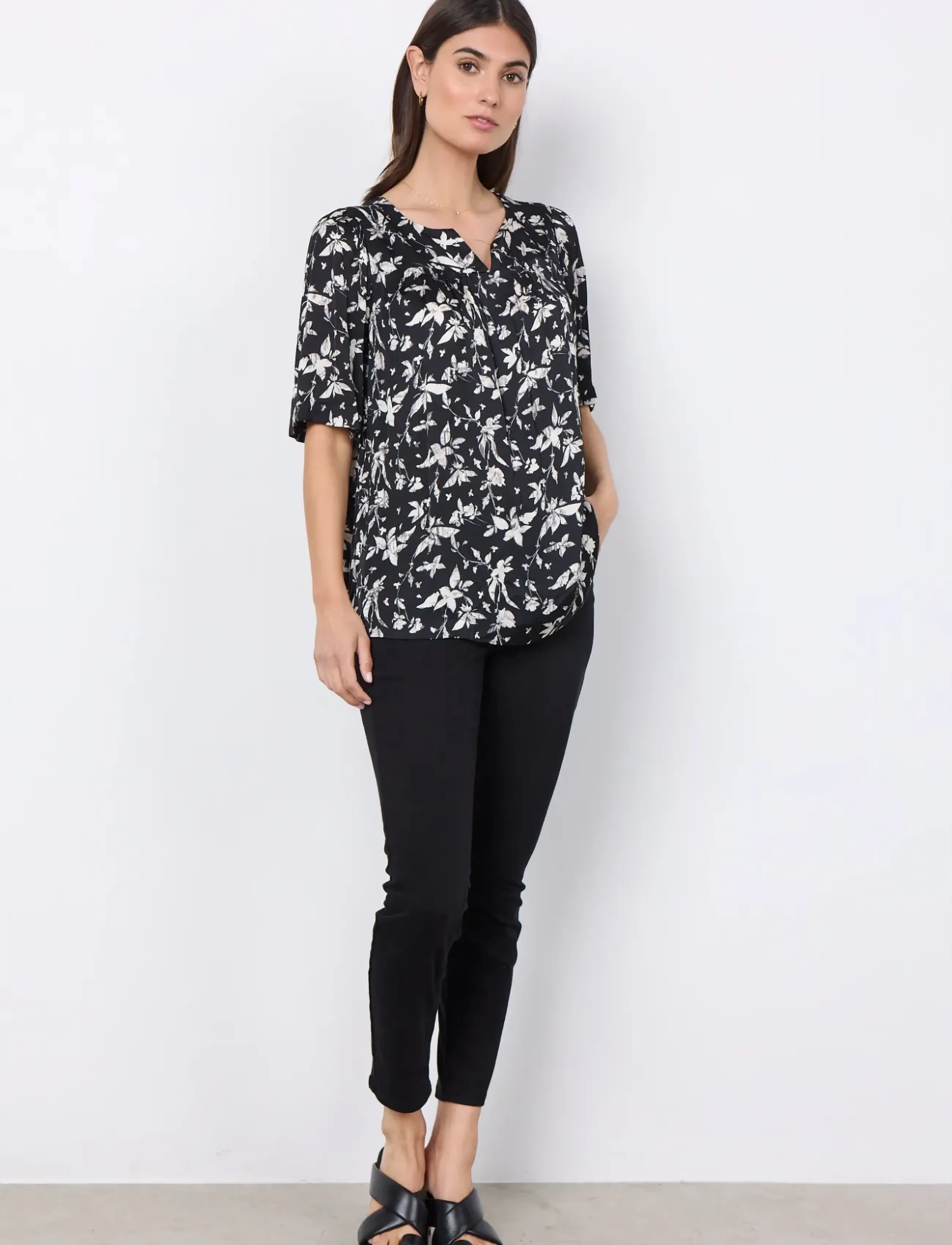Soyaconcept - SC-MOA - kortärmade blusar - black combi - 4
