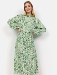 Soyaconcept - SC-DOHA - midi kjoler - c green combi - 2