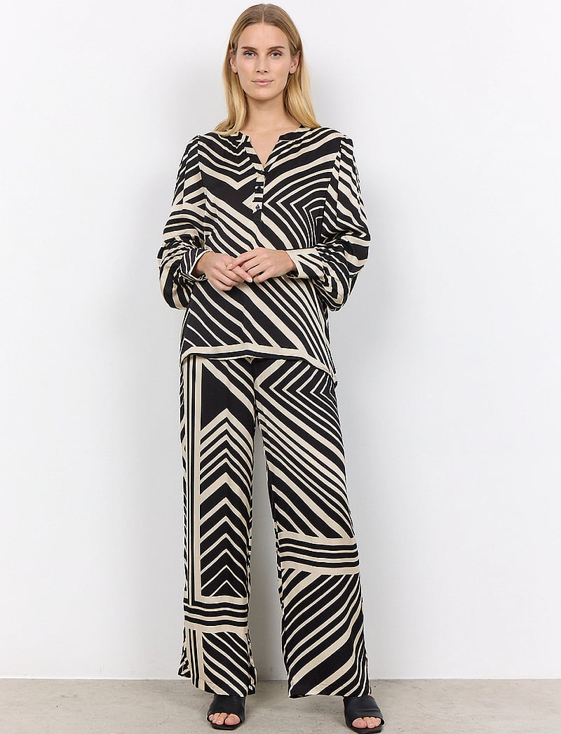 Soyaconcept - SC-FARO - langärmlige blusen - black combi - 3