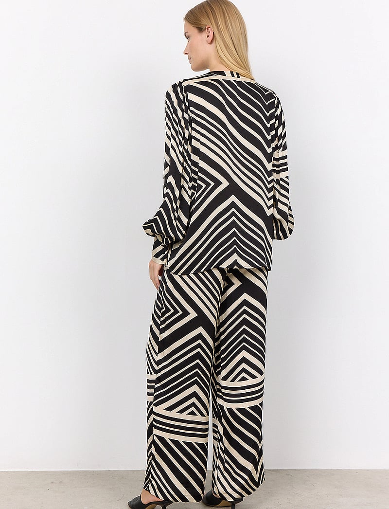 Soyaconcept - SC-FARO - langärmlige blusen - black combi - 4